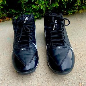 Mens football cleats